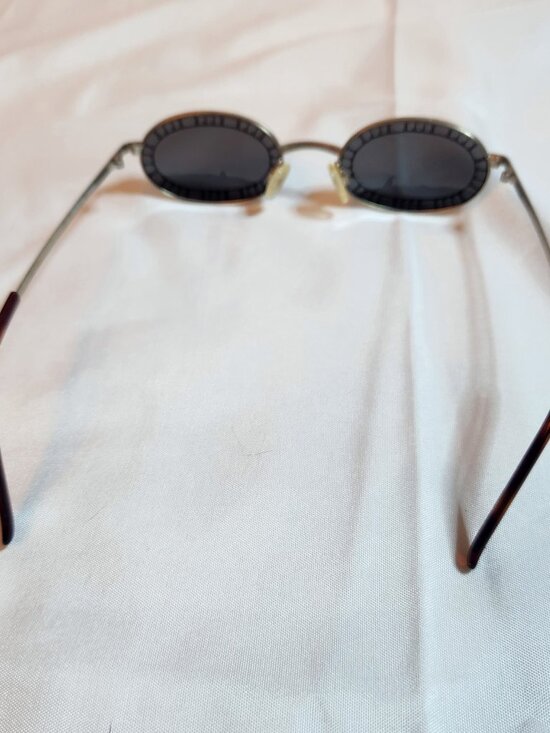 Vintage ELLE EL2700 Oval Sunglasses Gold Logo Frame Brown Lens 140mm Y2K main image 11